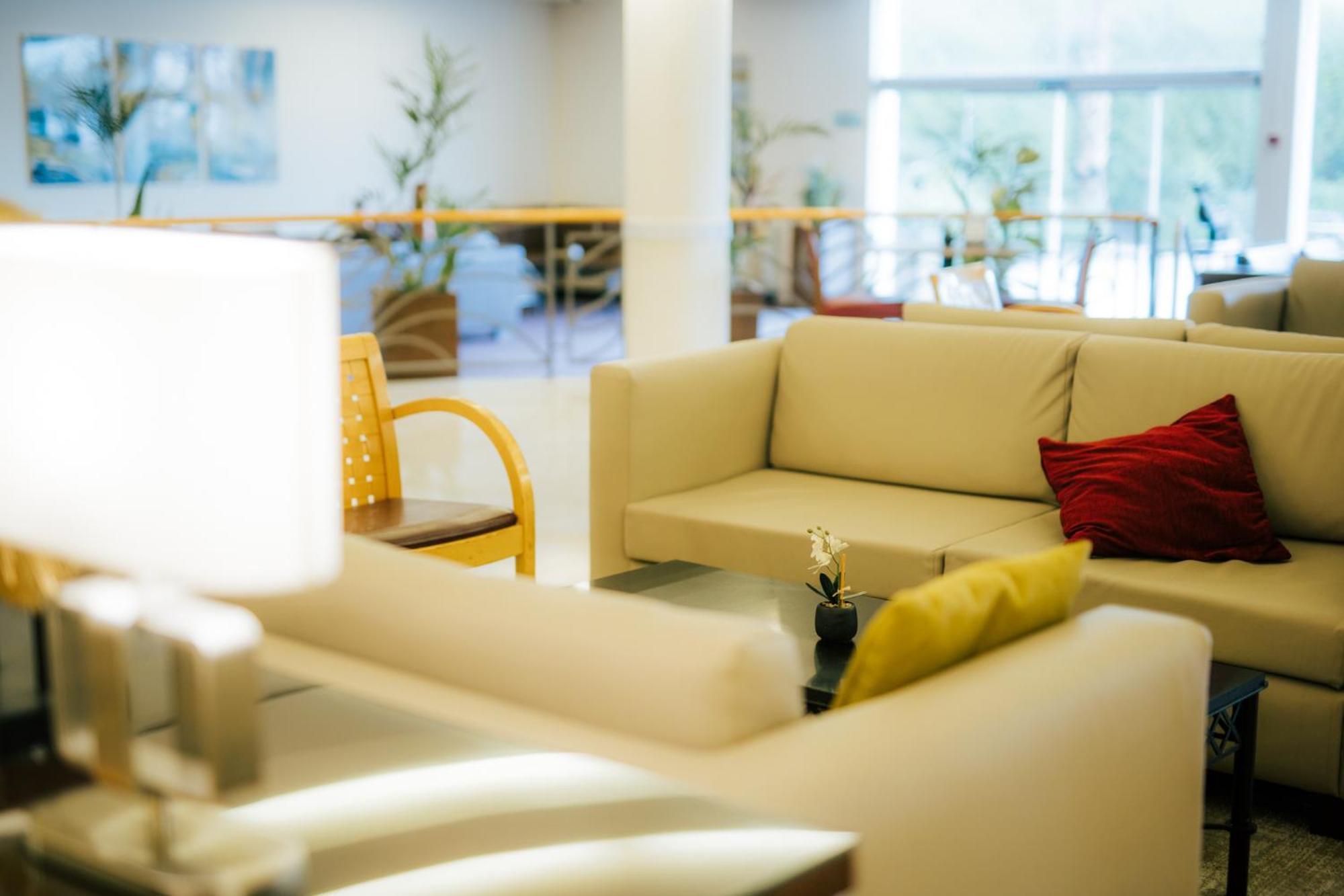 David Dead Sea Resort & Spa 에인 보켁 외부 사진 The lounge at the airport